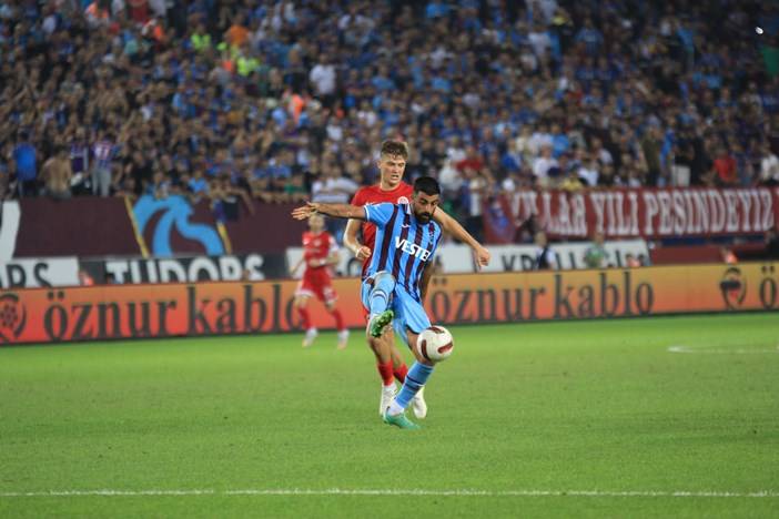 Trabzonspor’un eski futbolcusundan flaş sözler! “Şampiyon olmak istiyorlarsa…” 13